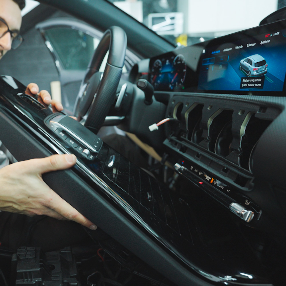 Comment installer Éclairage d'Ambiance Mercedes Classe A W177